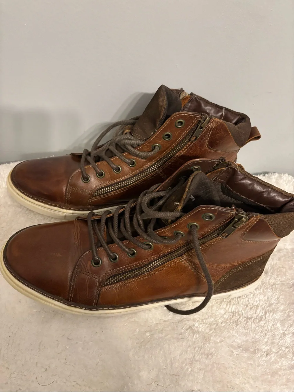 Kenneth Cole Reaction Brown Leather Lace-Up High-Top Boots